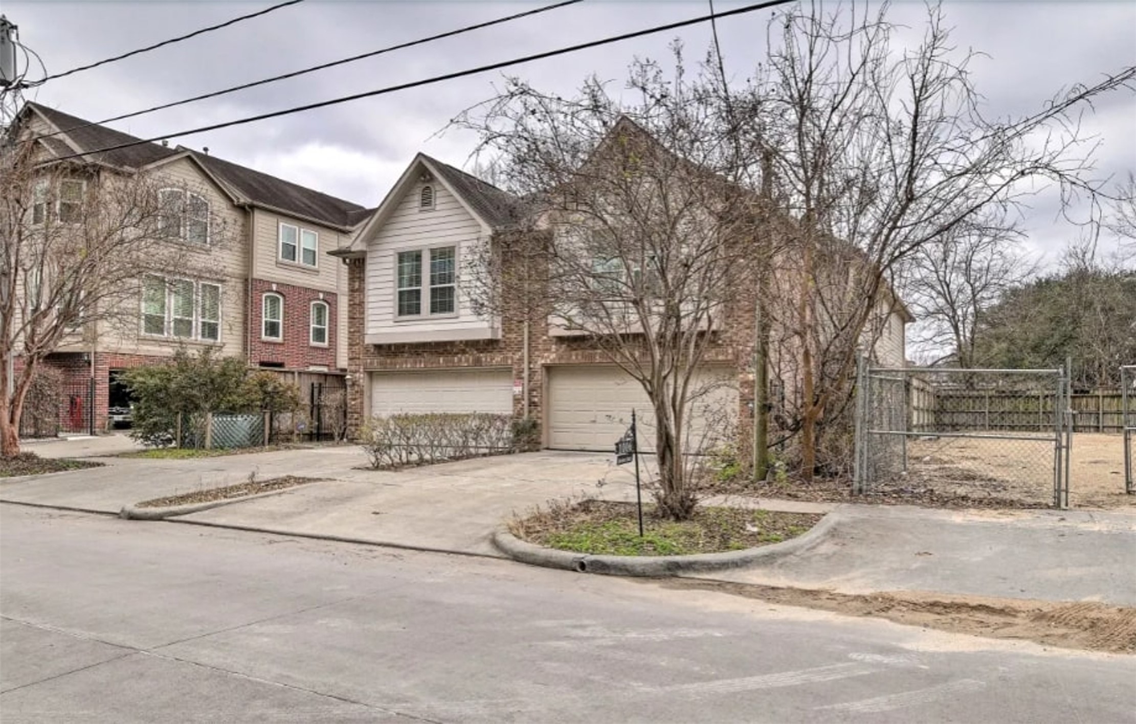 1006 Rochow Street A Property Photo 28