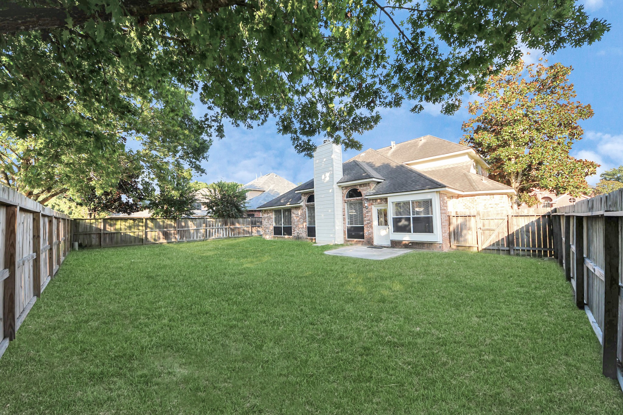 11918 Helene Court Property Photo 3