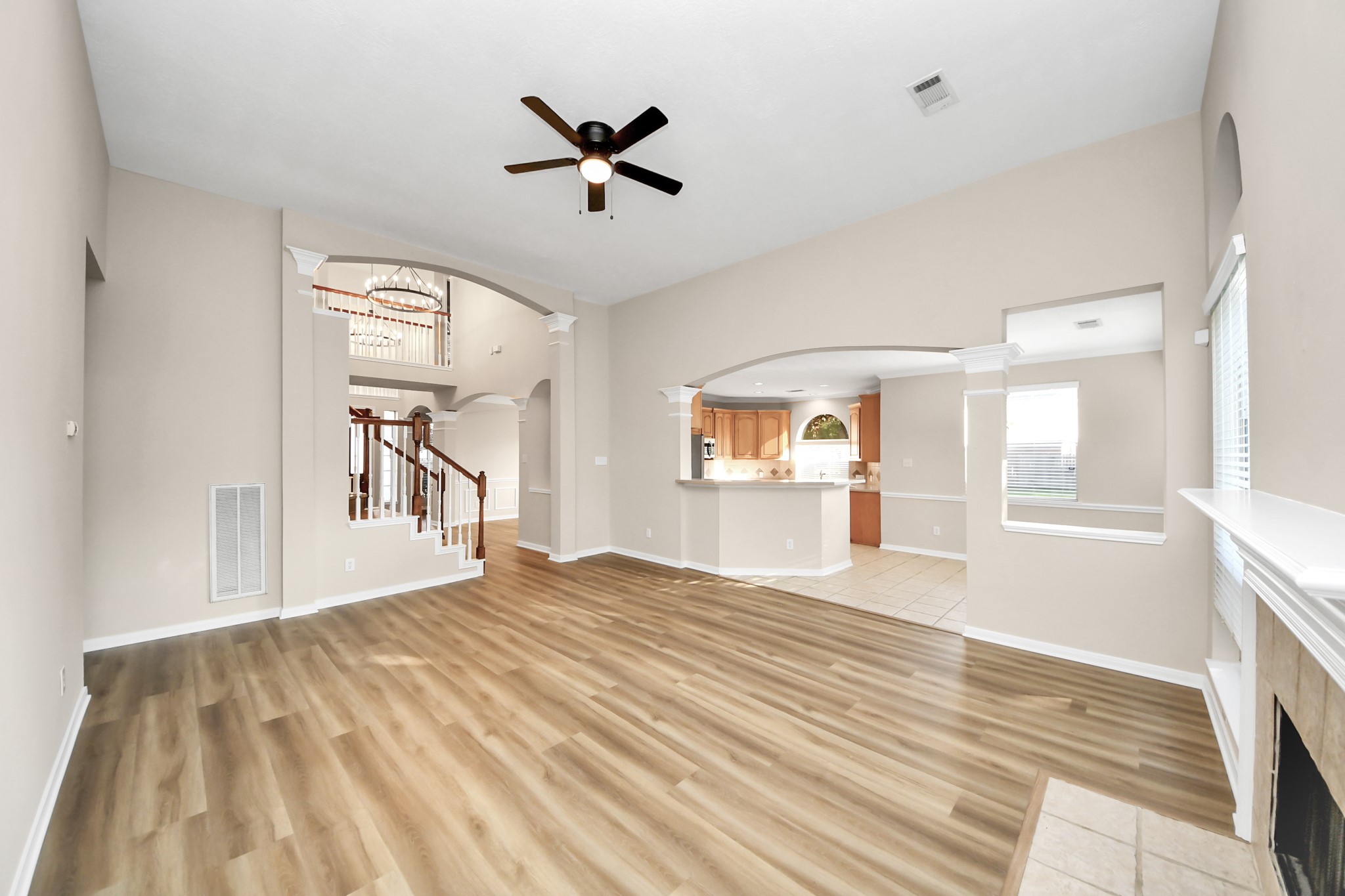 11918 Helene Court Property Photo 6