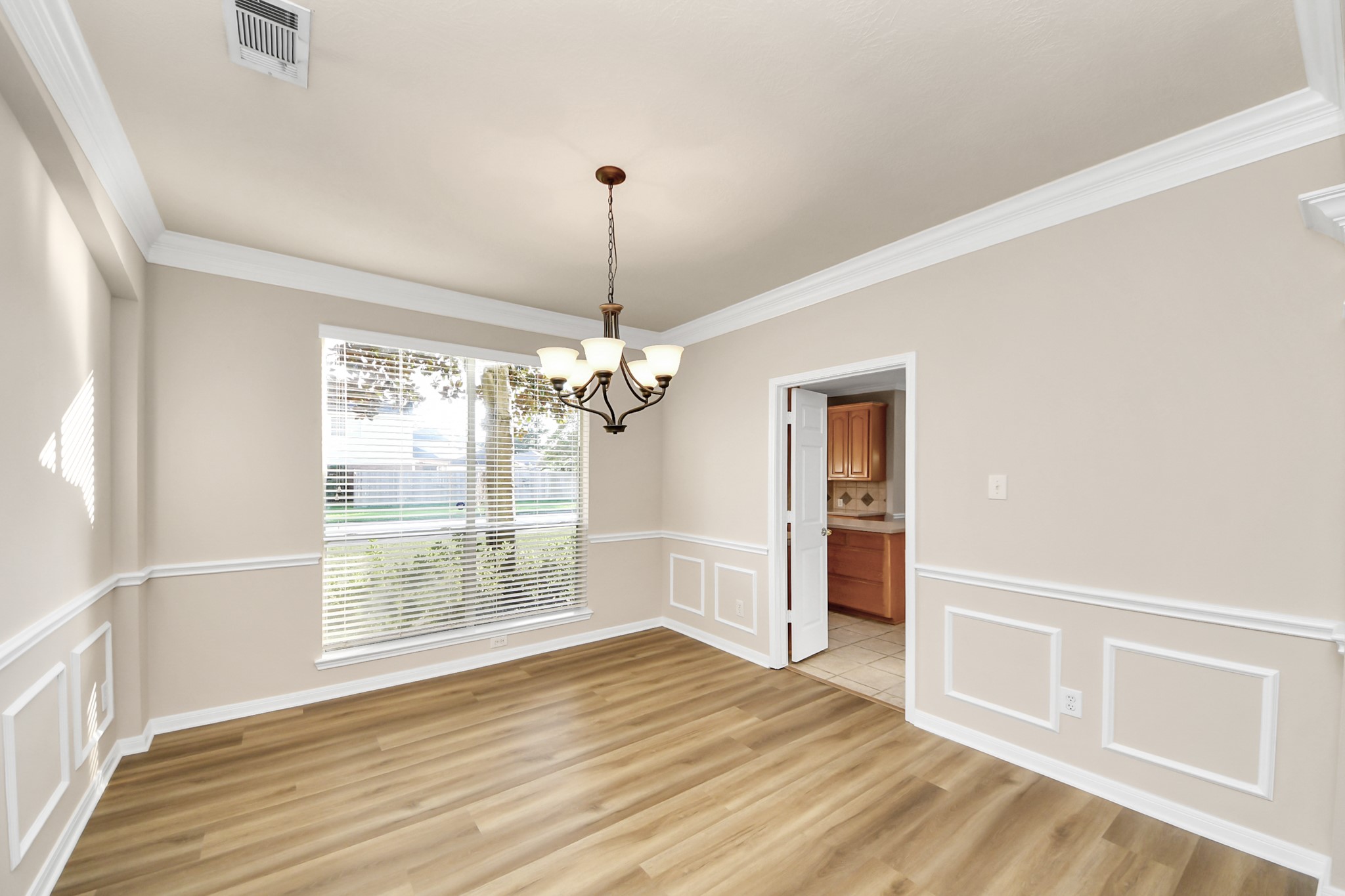 11918 Helene Court Property Photo 12