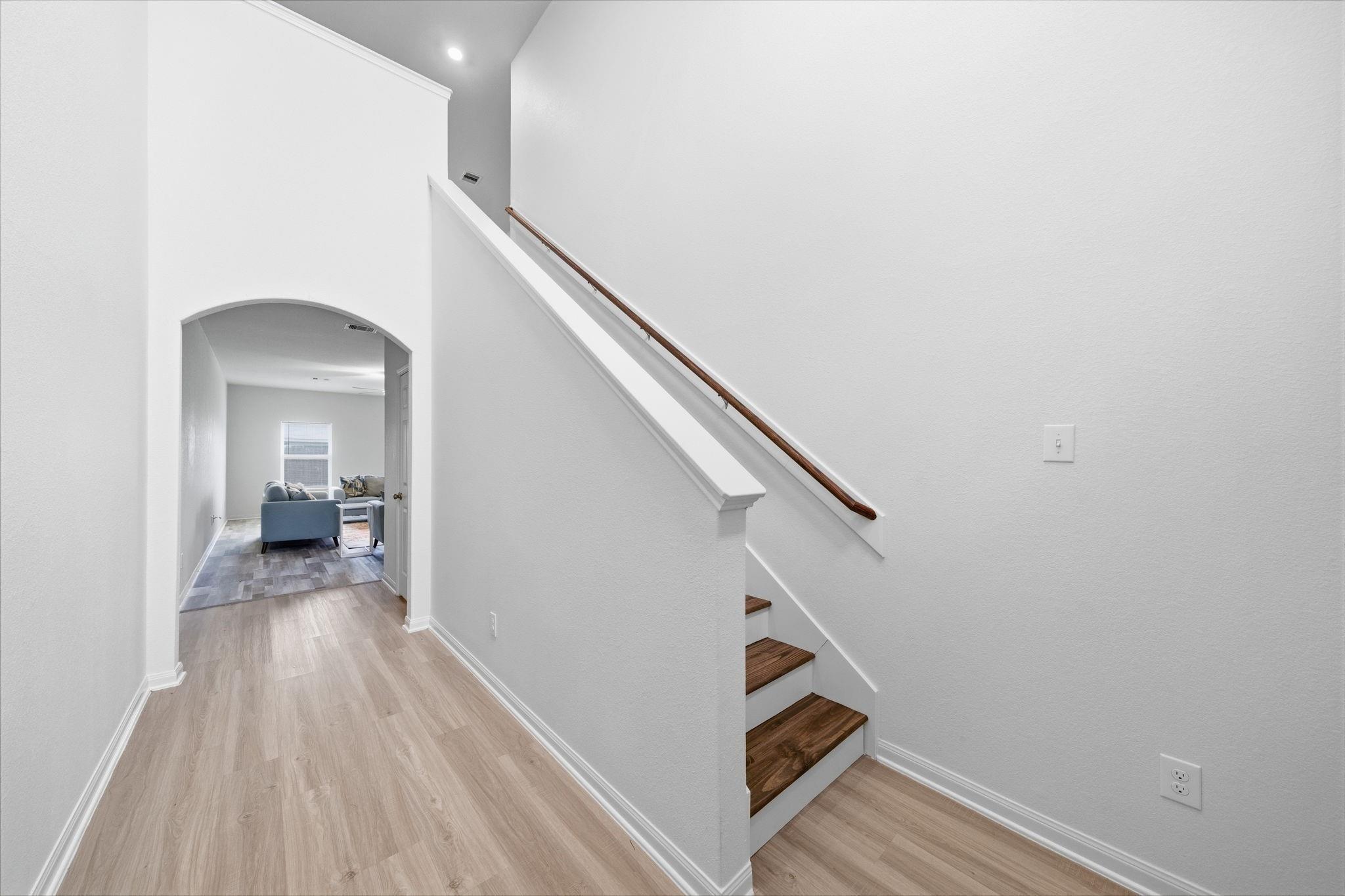 15311 Crescent Brookfield Drive Property Photo 8