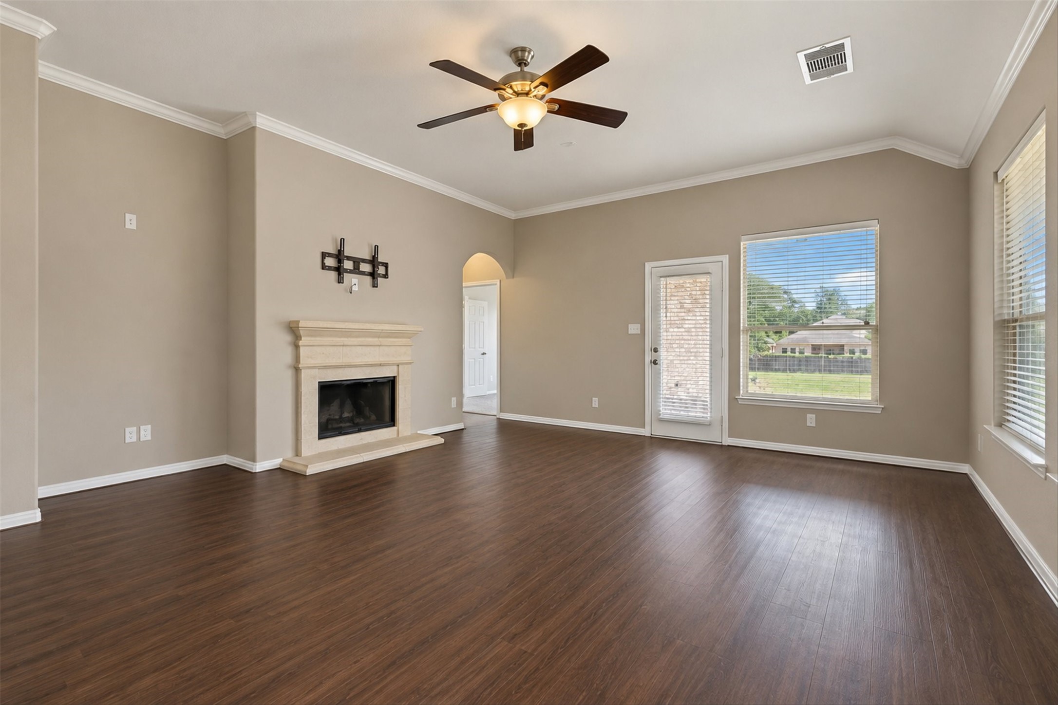 42 Black Swan Court Property Photo 19
