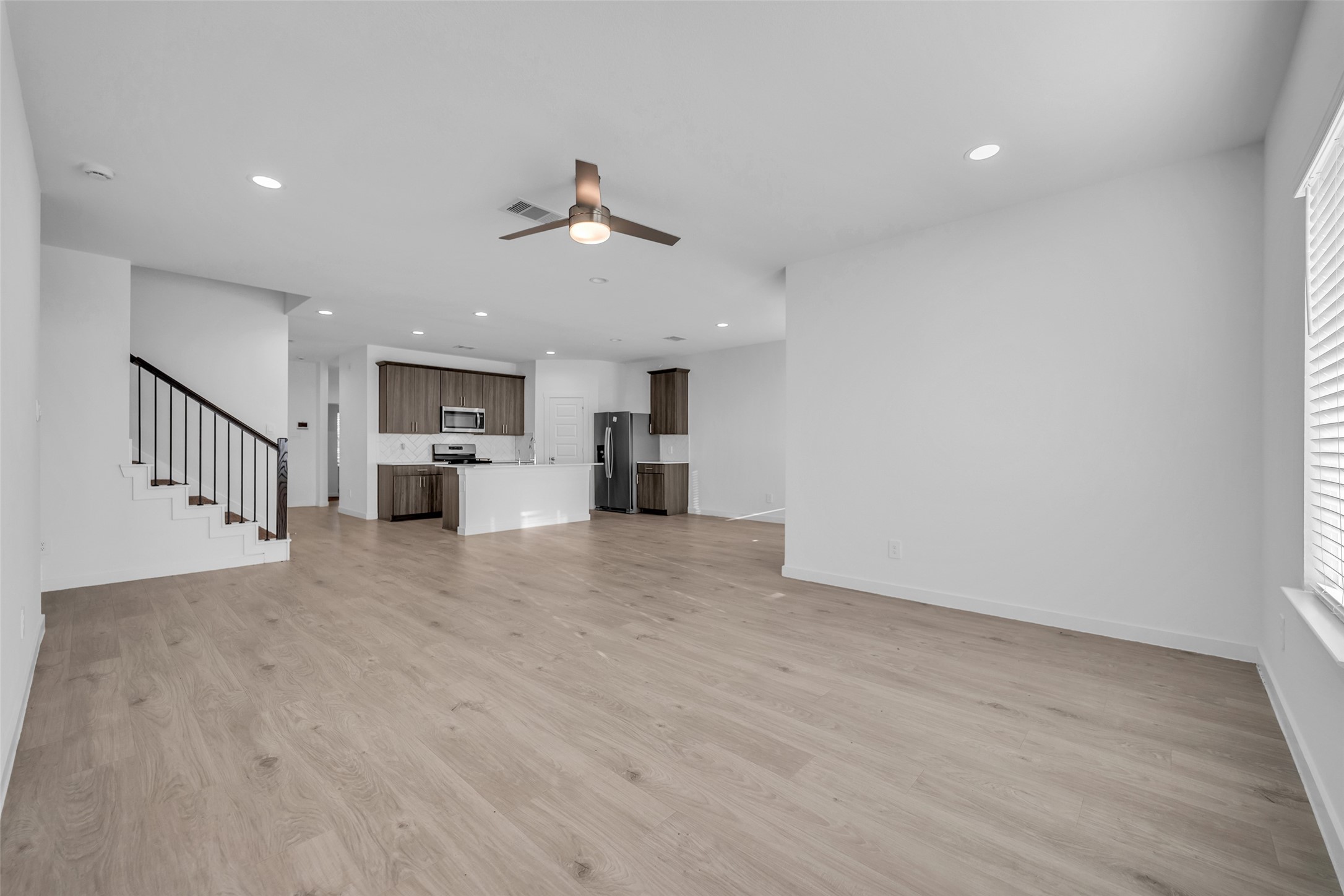 2828 Willow Gulch Way Property Photo 2