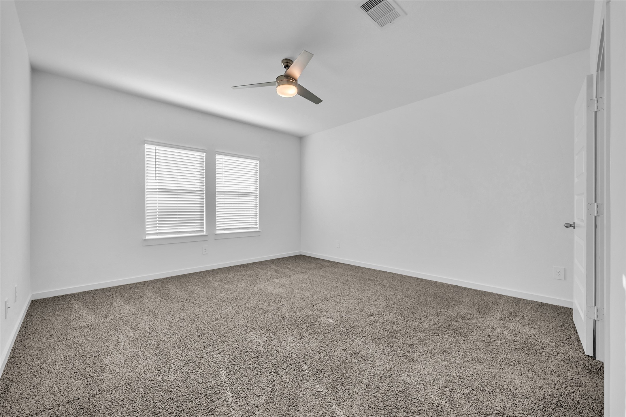 2828 Willow Gulch Way Property Photo 5