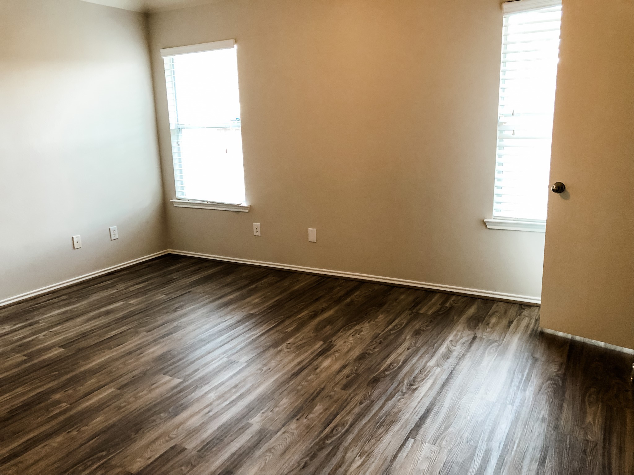 33126 Cottonwood Bend Property Photo 10