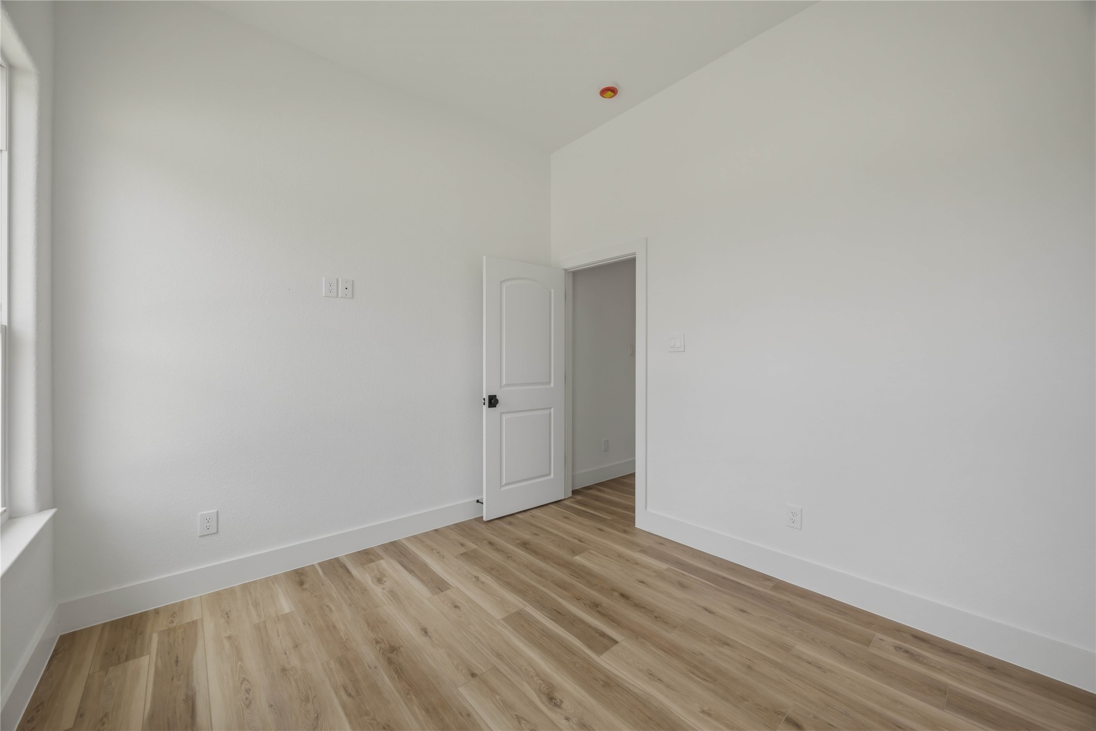 7900 Bowen Street B Property Photo 16