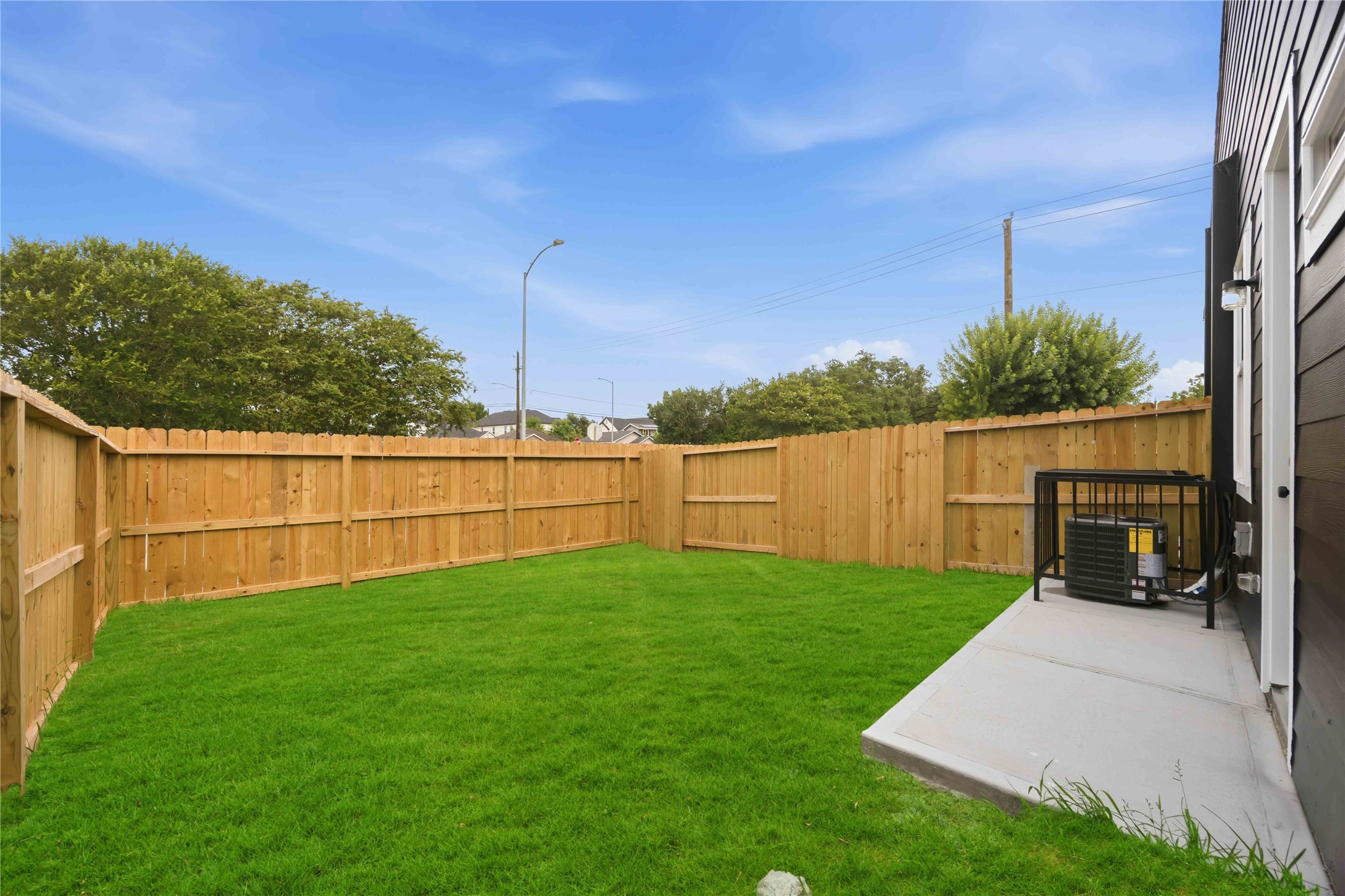 7900 Bowen Street B Property Photo 23