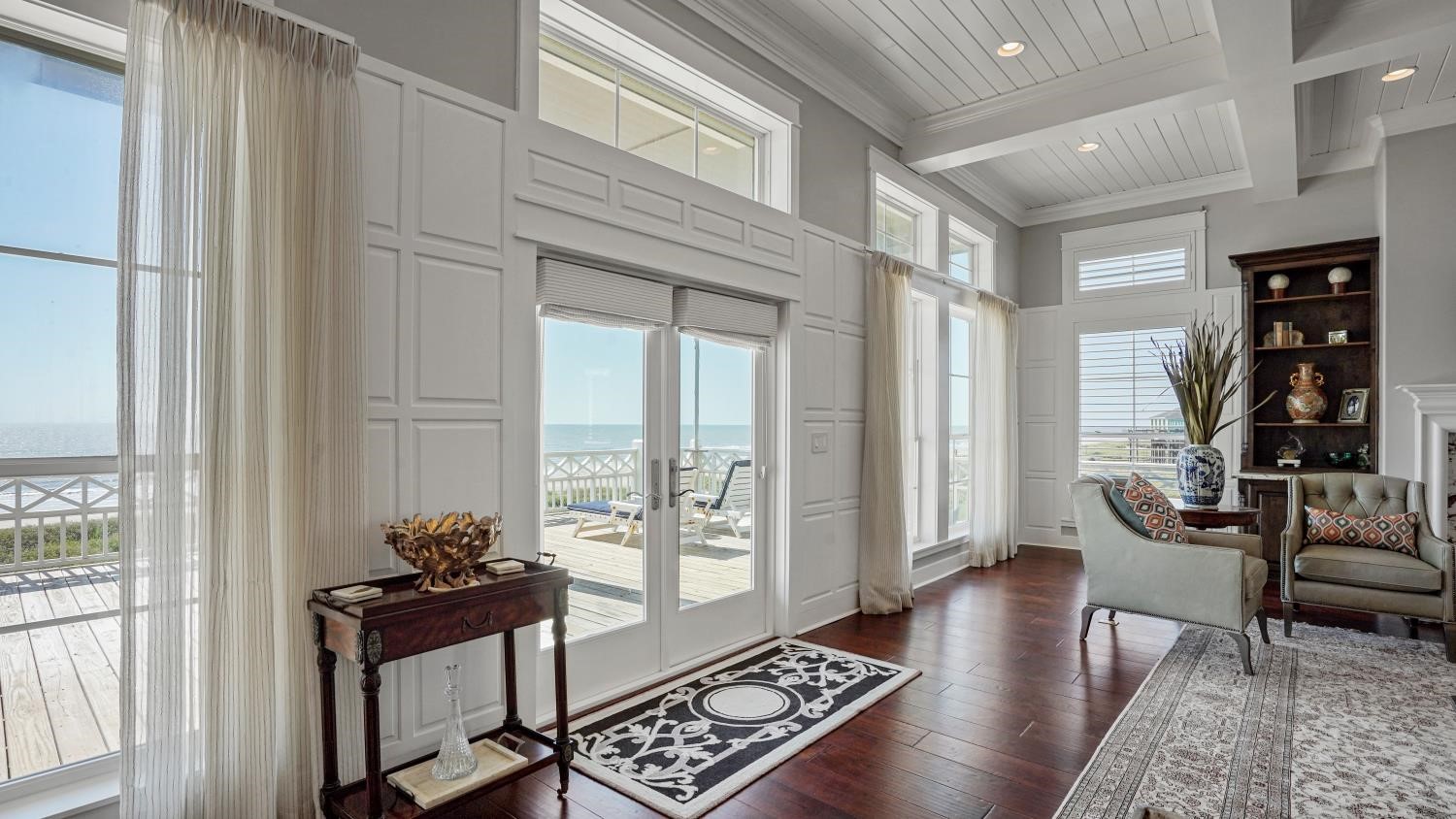 3450 Smiths Point Property Photo 5