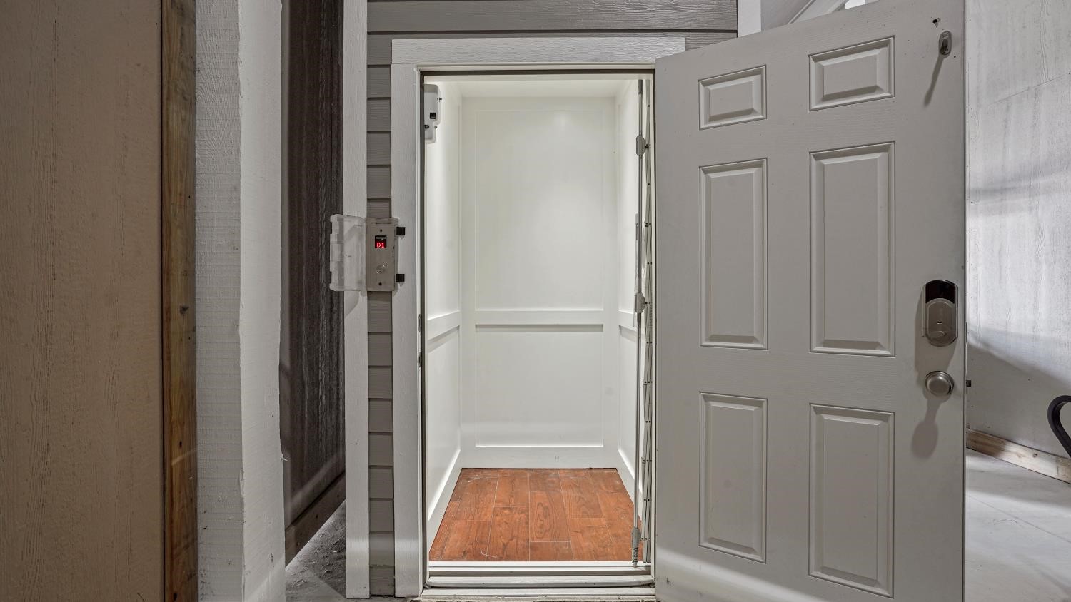 3450 Smiths Point Property Photo 30