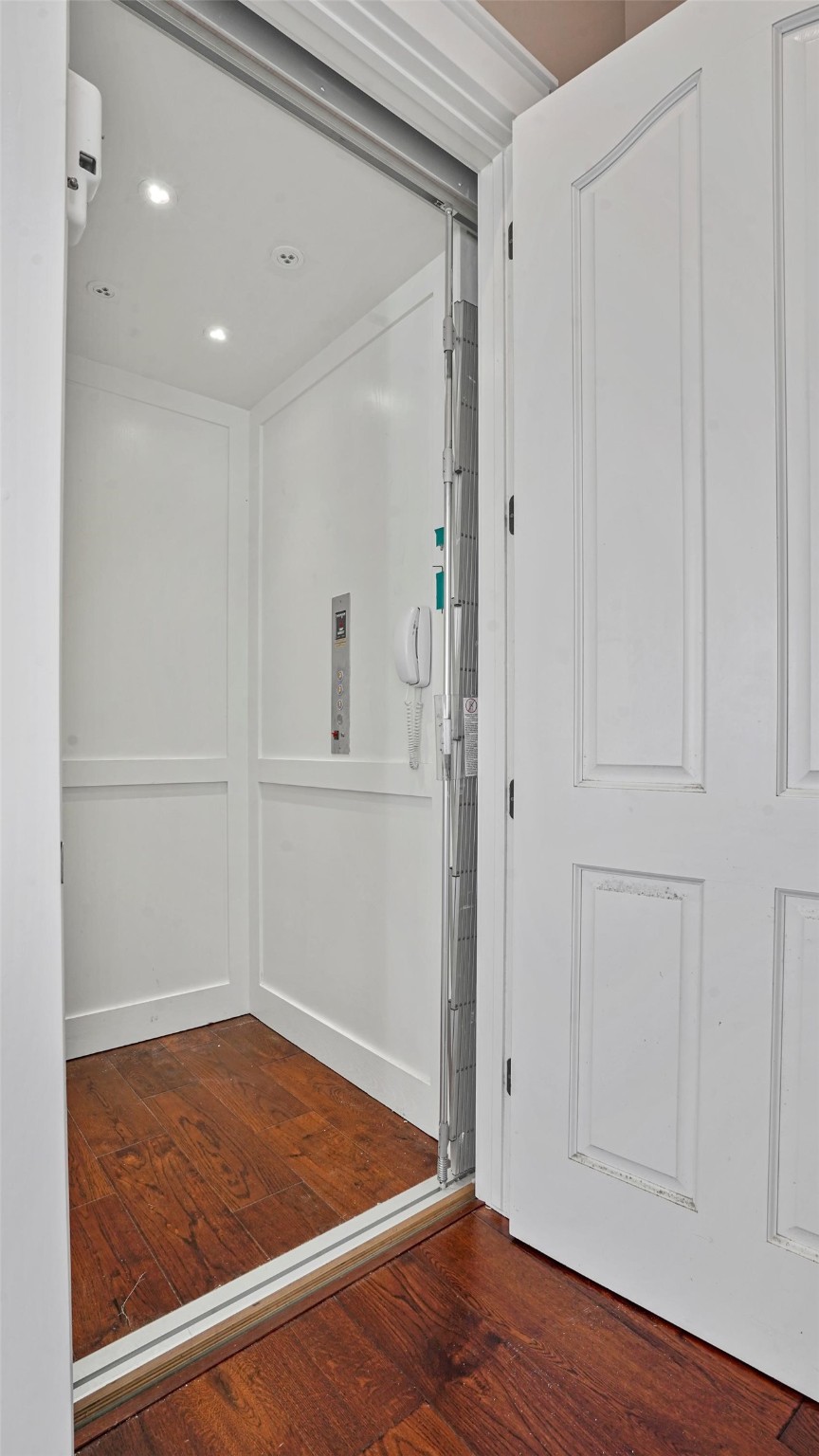 3450 Smiths Point Property Photo 31