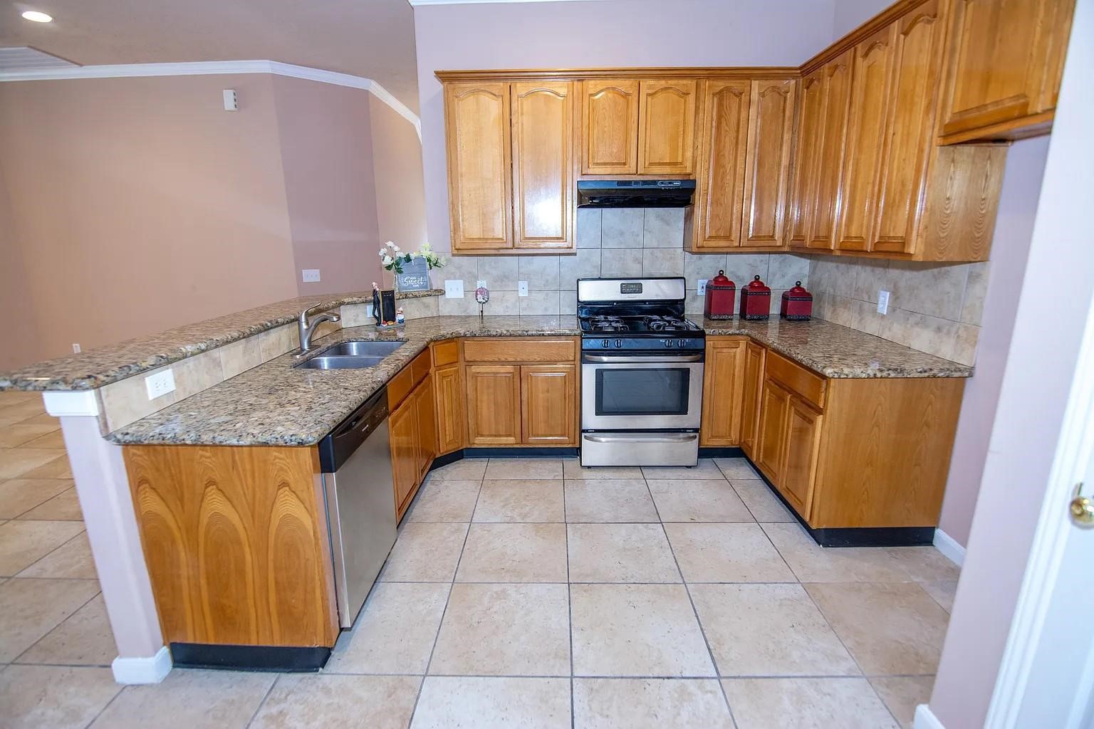 15719 Edo Circle Property Photo 10