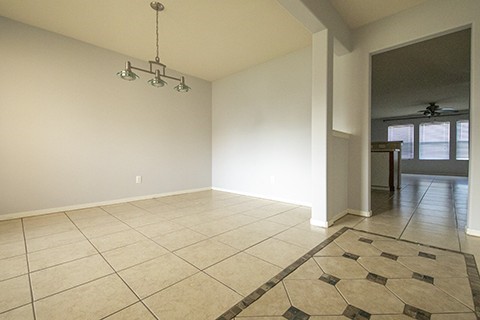 18439 Ranch View Trail Property Photo 4