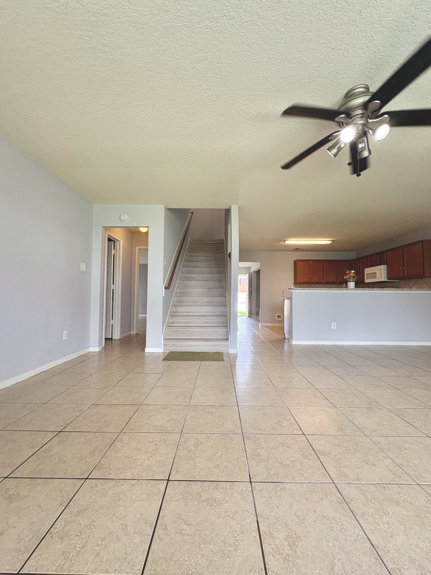 18439 Ranch View Trail Property Photo 8