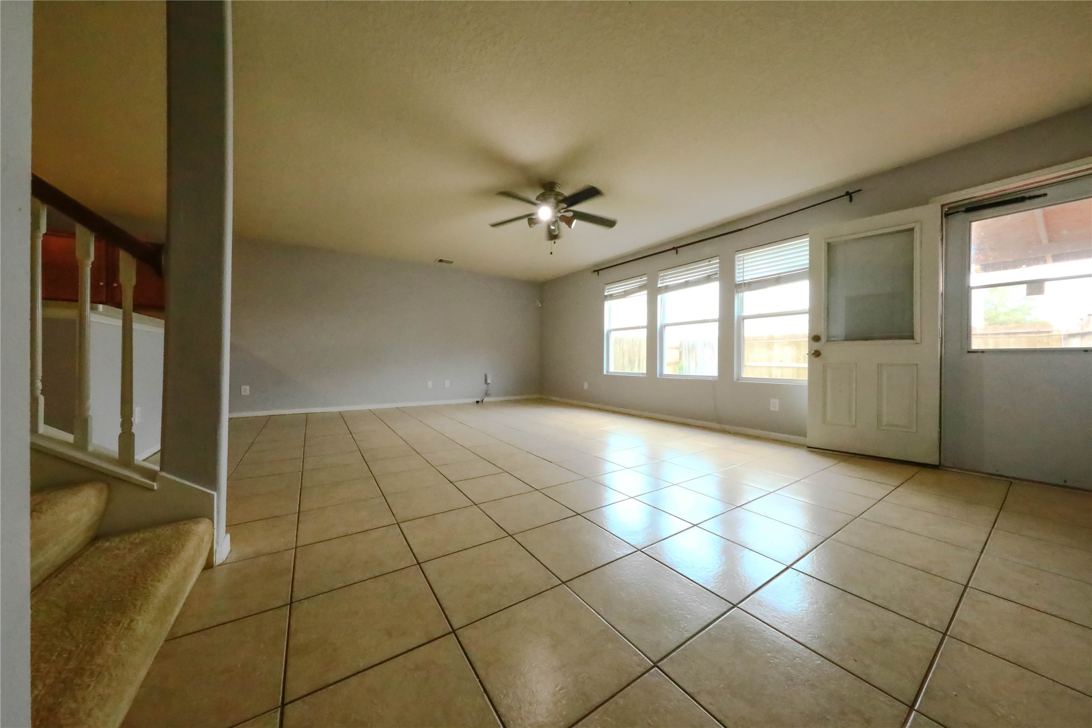 18439 Ranch View Trail Property Photo 12