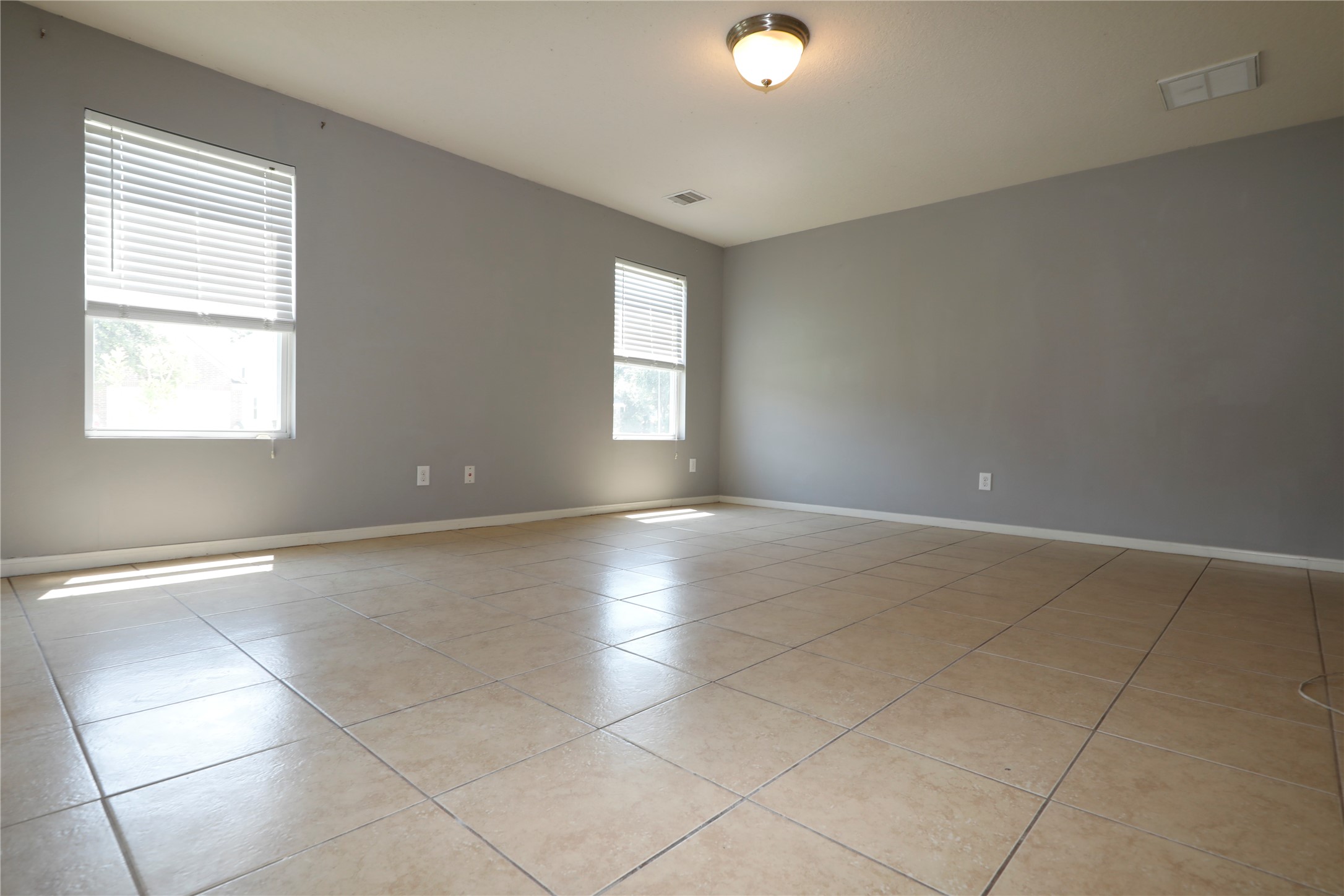 18439 Ranch View Trail Property Photo 15