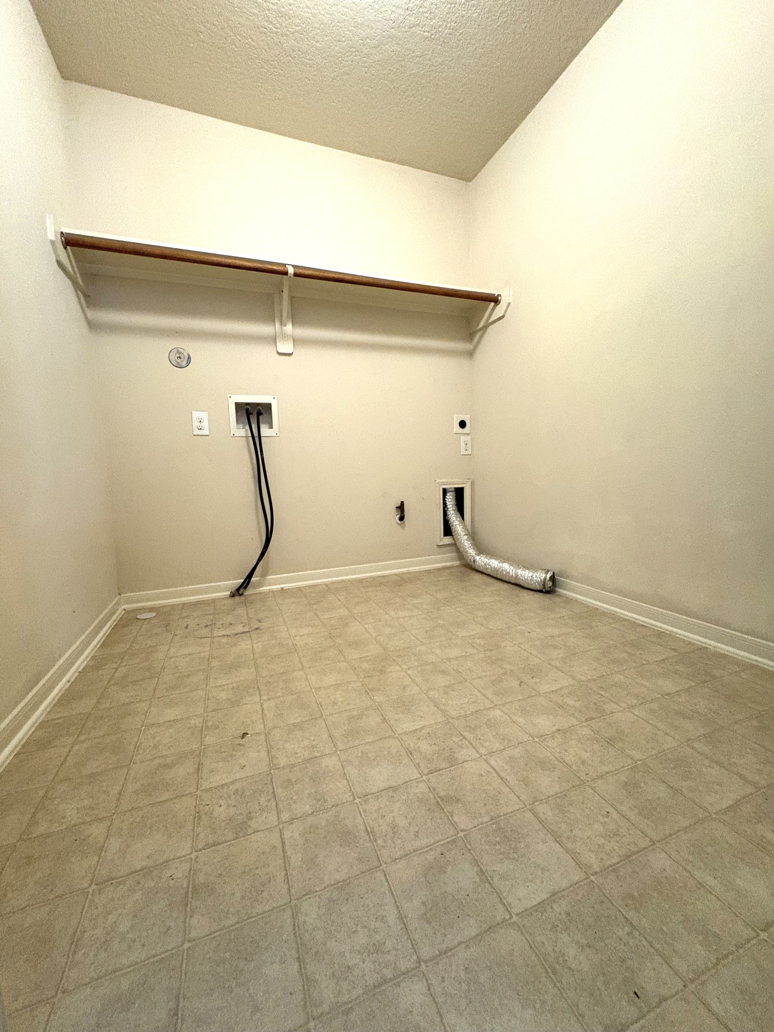 18439 Ranch View Trail Property Photo 28