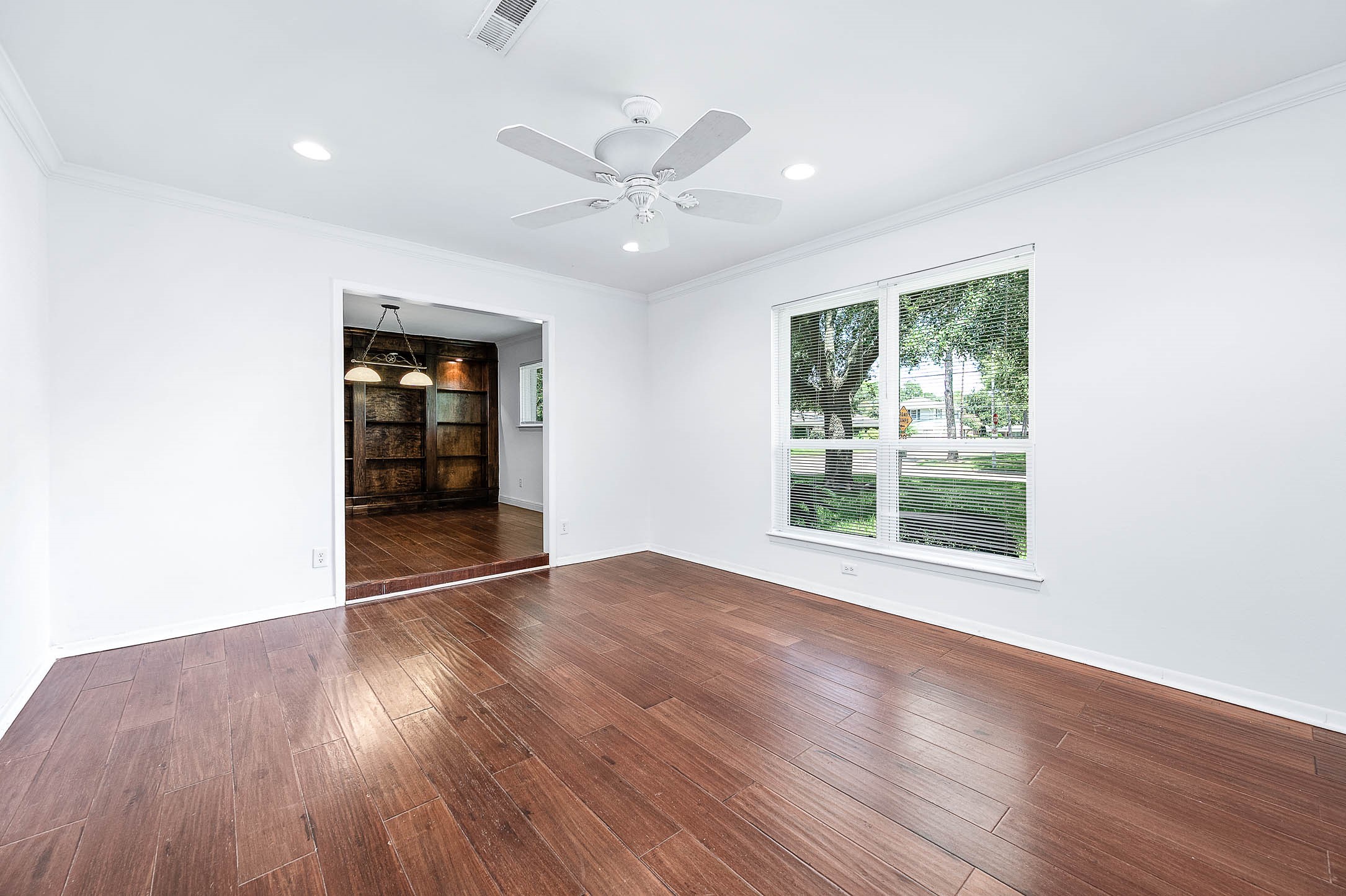 5331 Imogene Street Property Photo 4