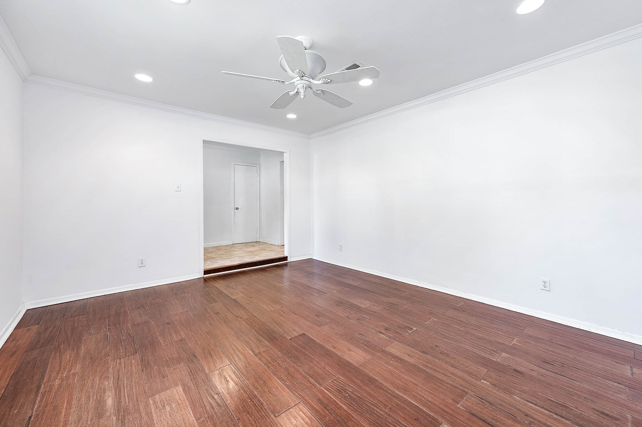 5331 Imogene Street Property Photo 5