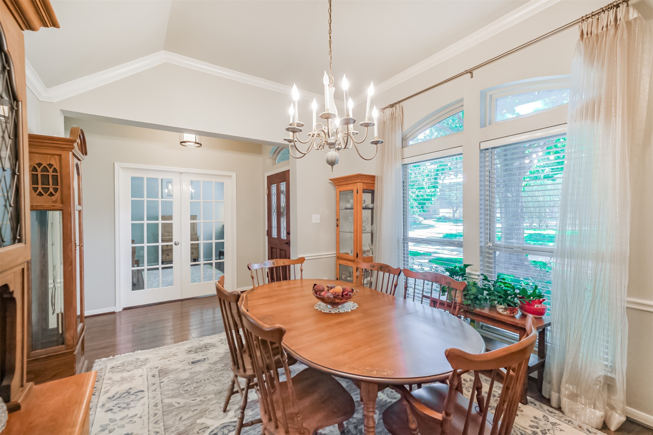 22802 Cantigny Court Property Photo 6