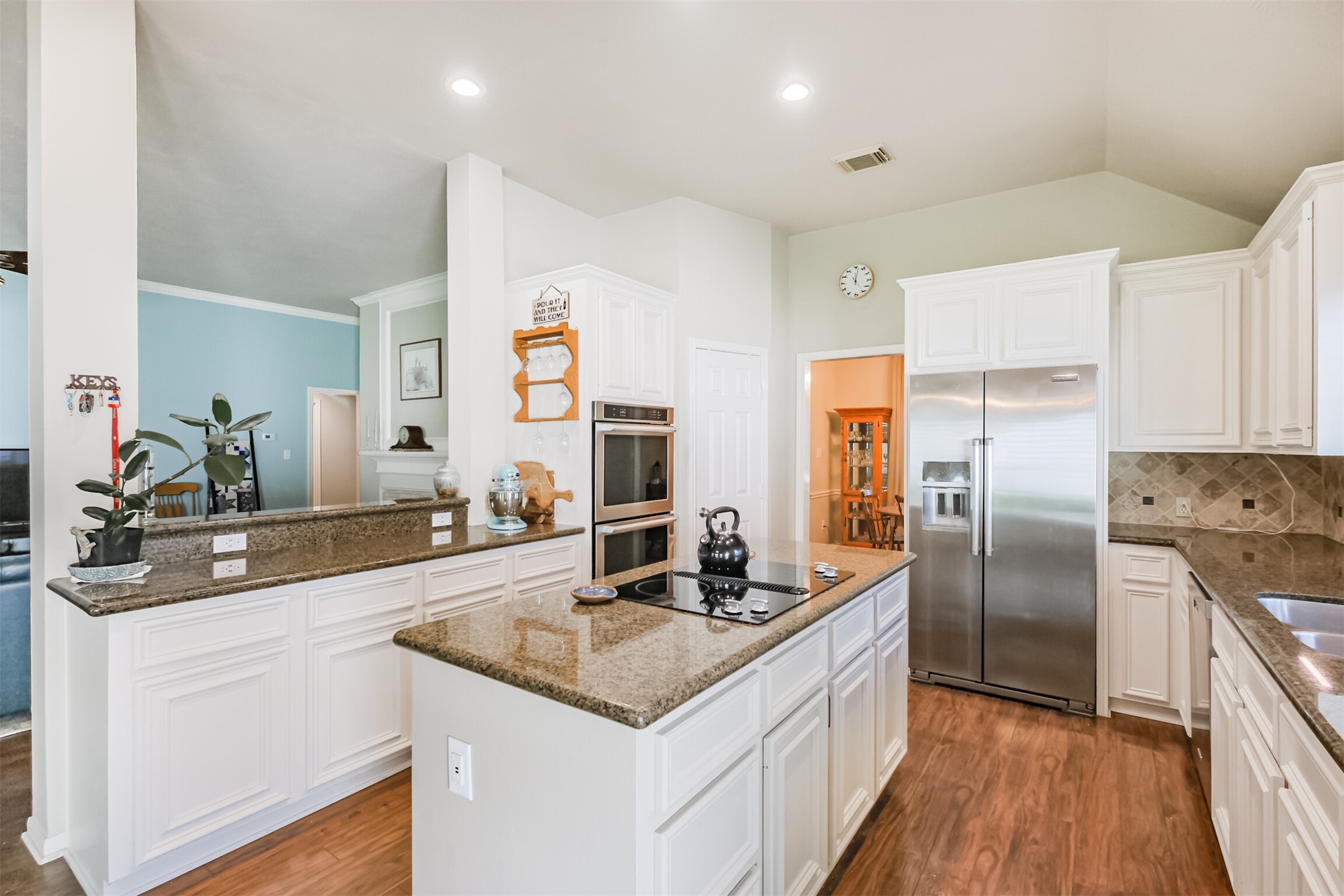 22802 Cantigny Court Property Photo 12