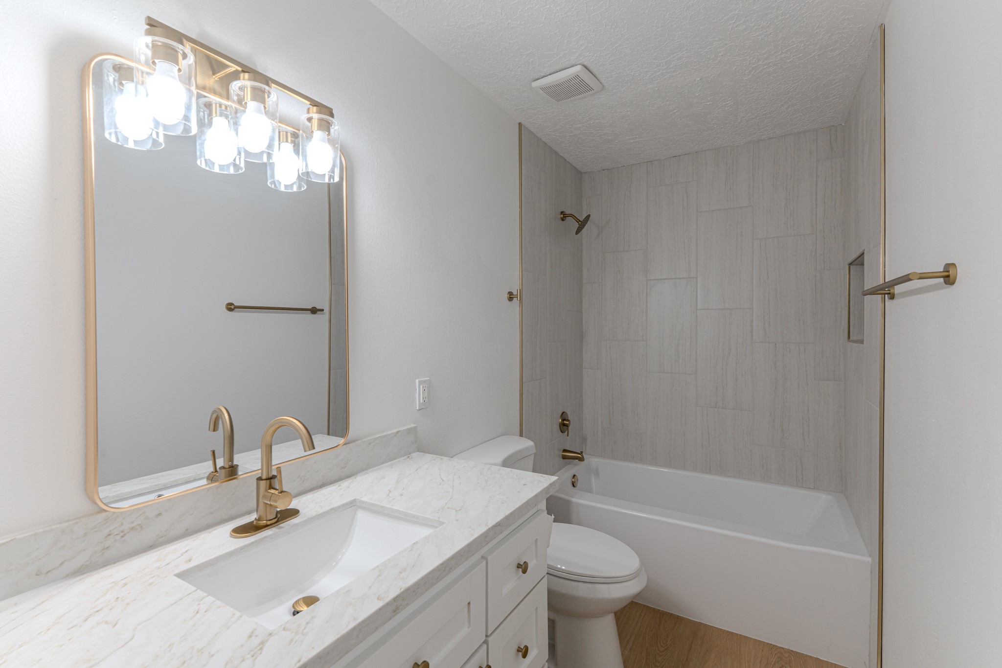 7083 Gentle Breeze Drive Property Photo 27