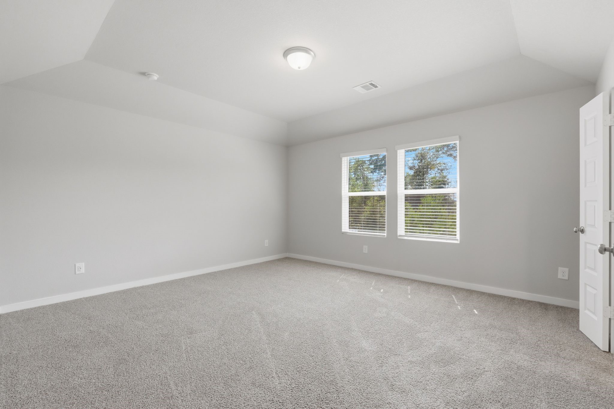 17430 Rosette Grass Drive Property Photo 14