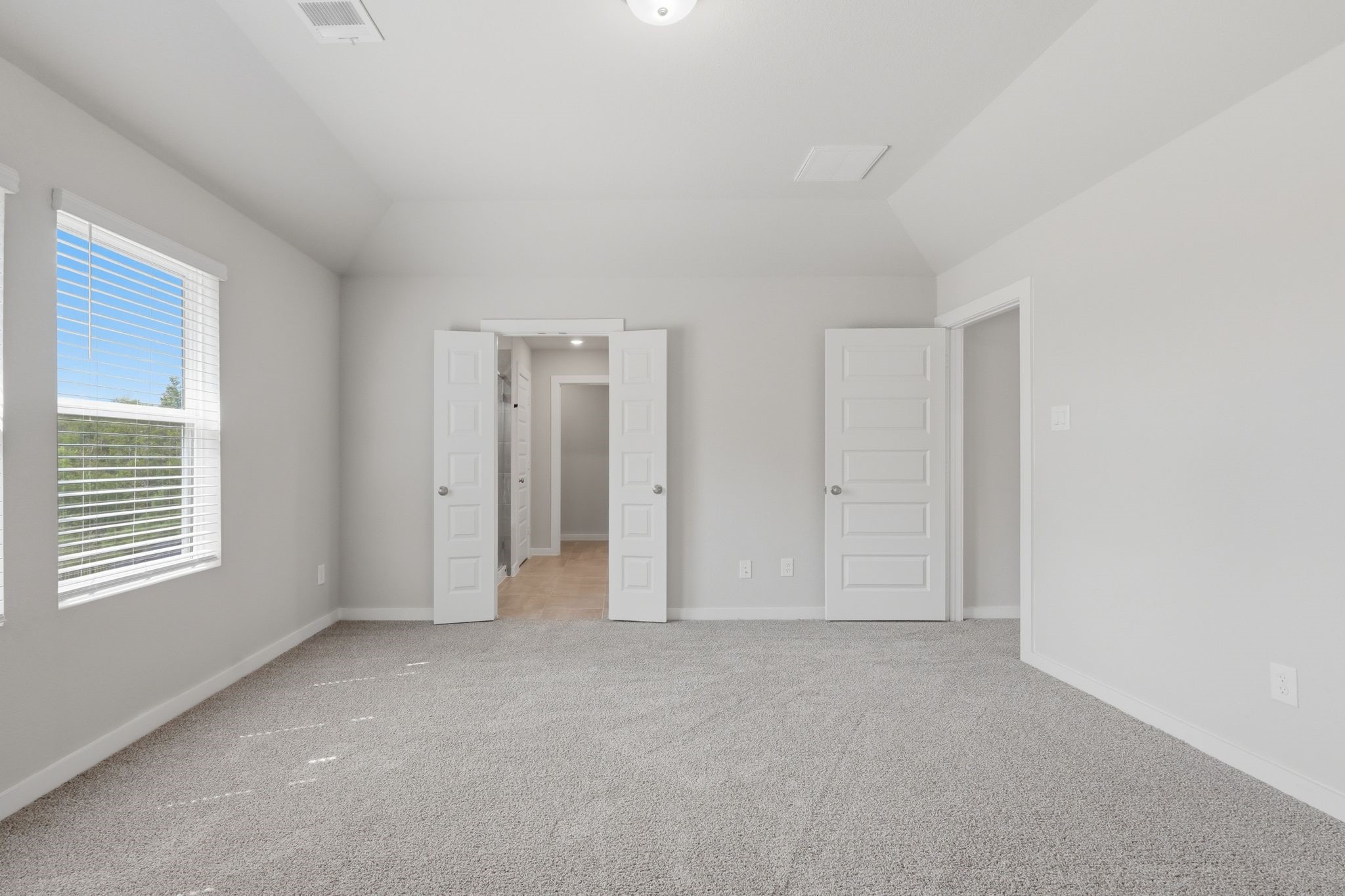 17430 Rosette Grass Drive Property Photo 15
