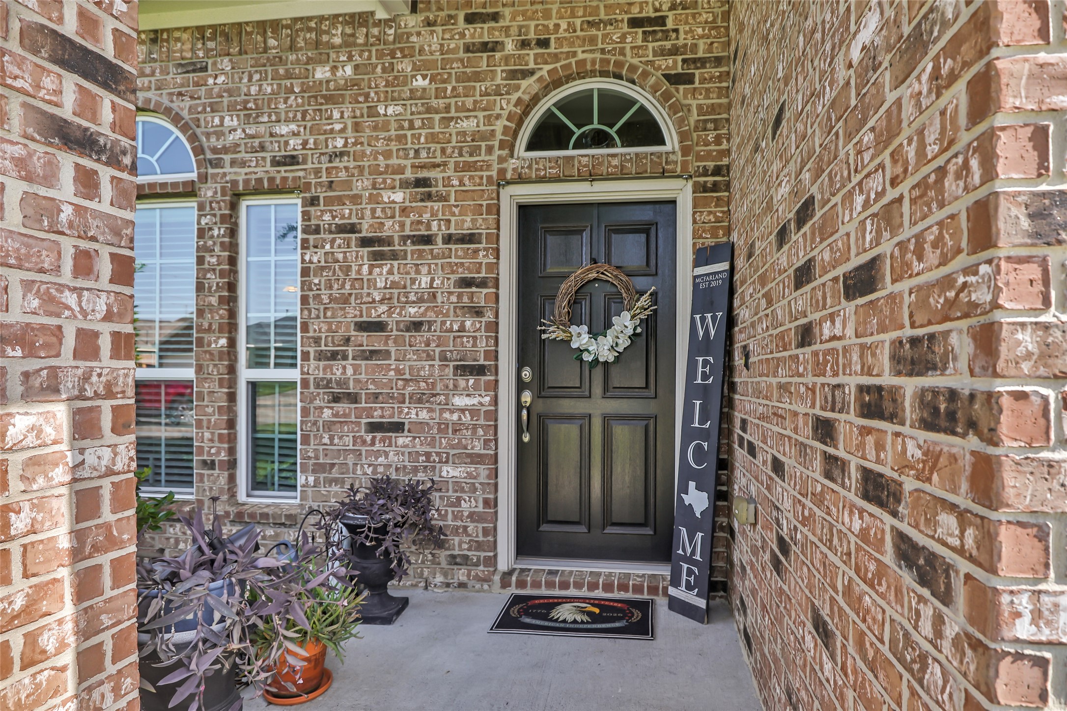 10019 Pine Valley Court Property Photo 1