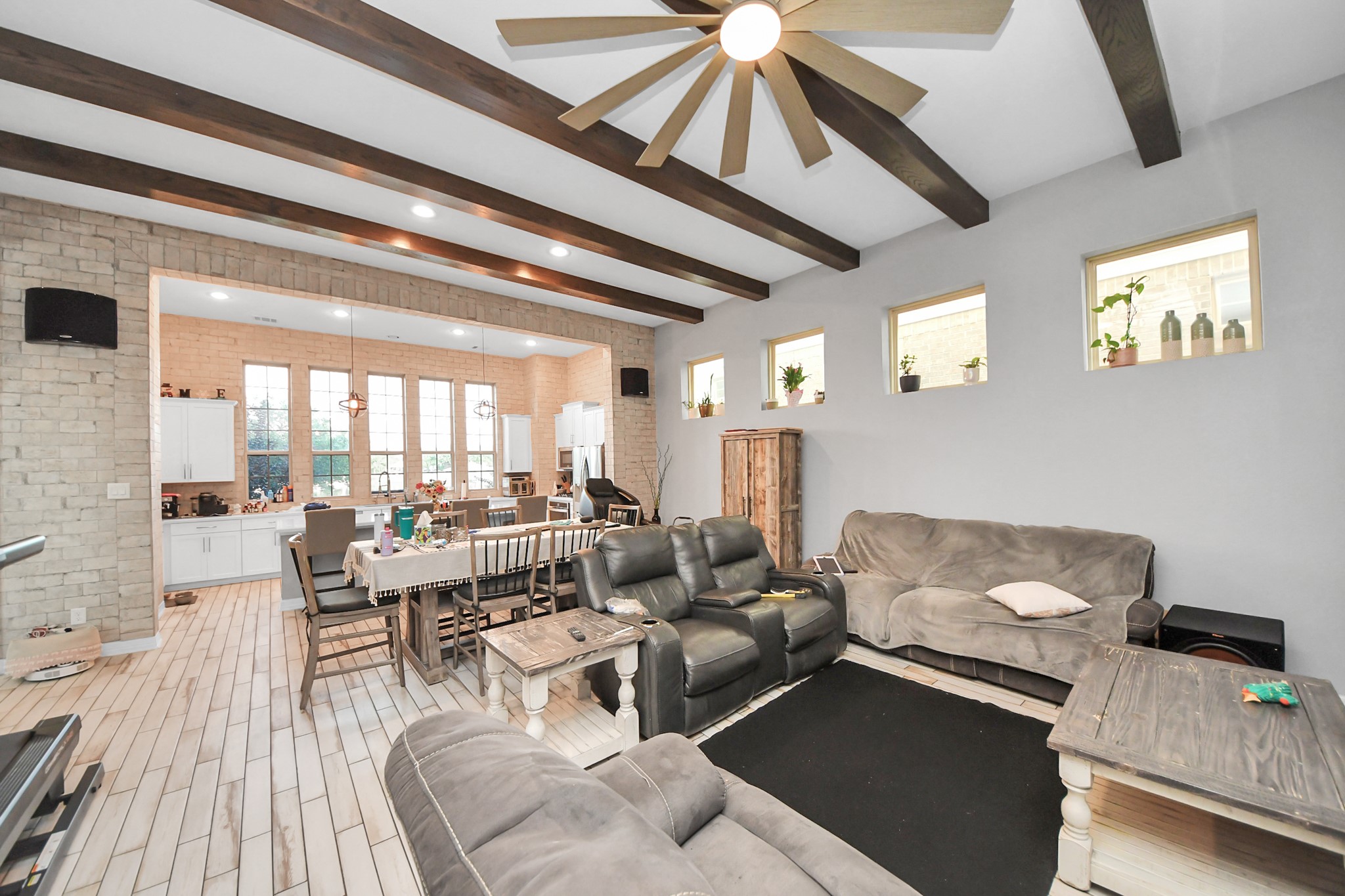 9663 Rockport Hills Drive Property Photo 10