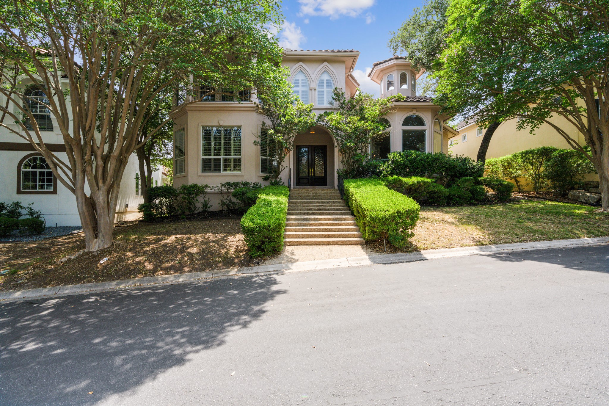 21 Aston Glen Property Photo 1