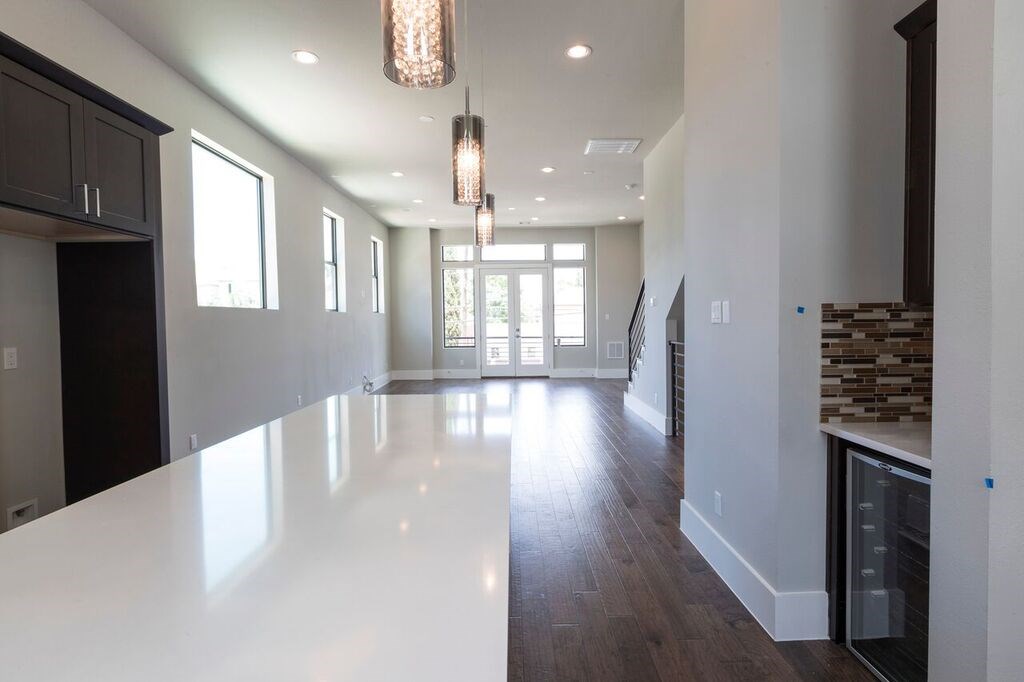 5703 Larkin A Property Photo 11