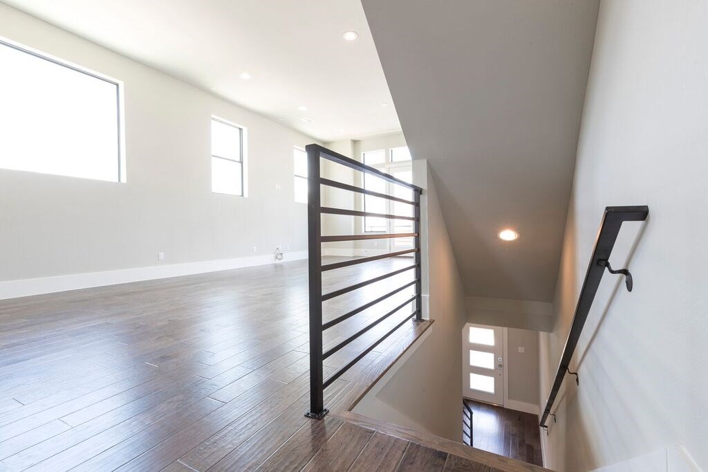 5703 Larkin A Property Photo 19