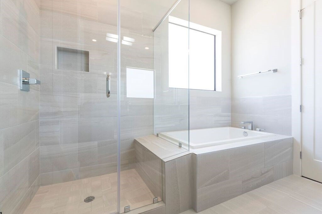 5703 Larkin A Property Photo 29