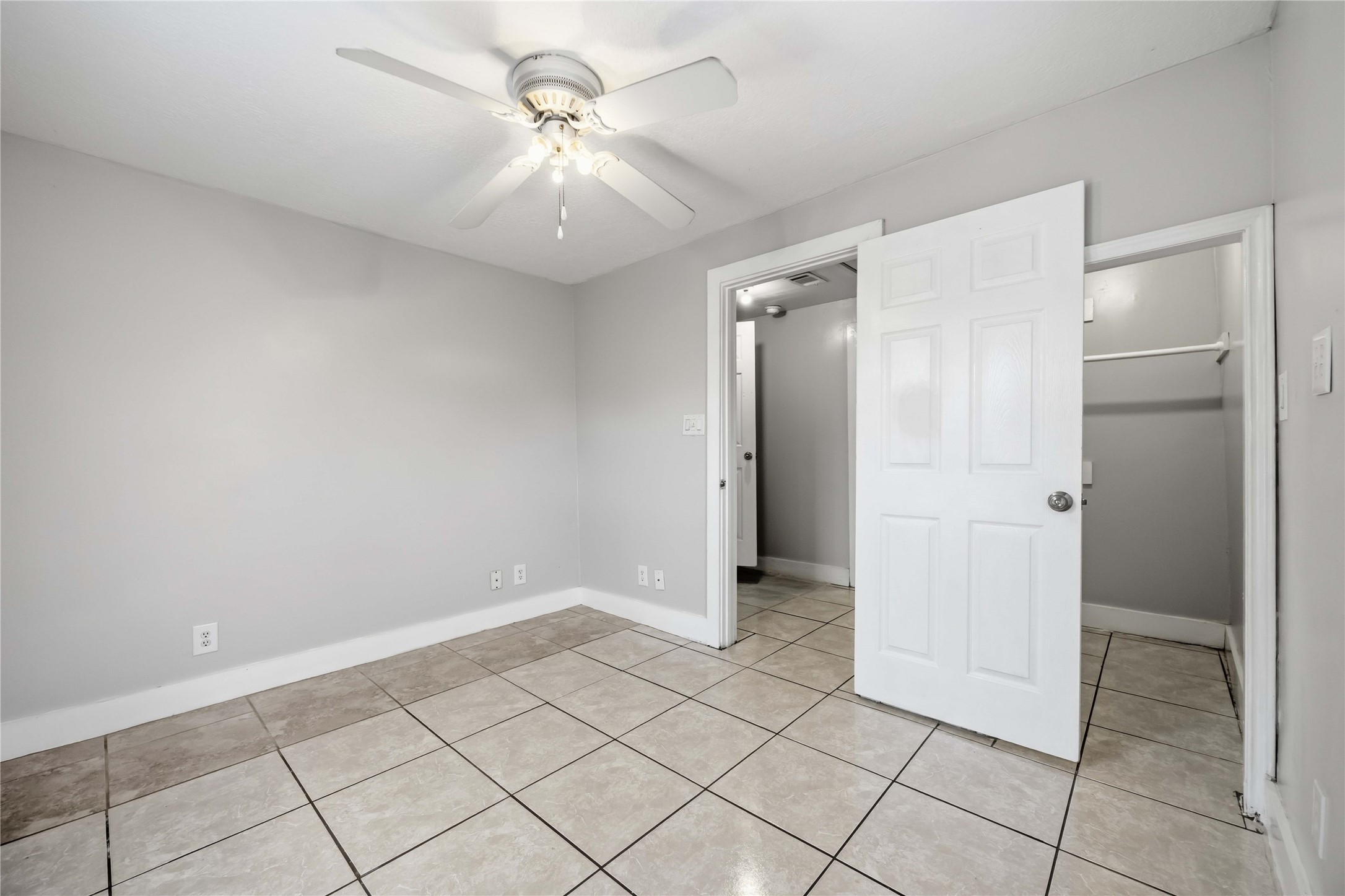 9430 E Avenue K A Property Photo 16