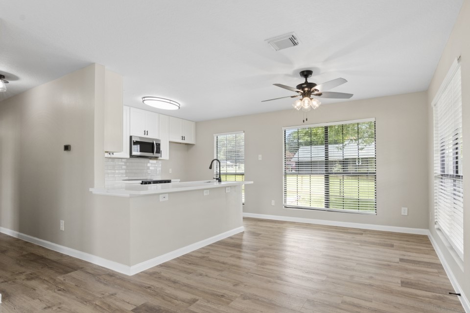 28 Hunters Creek Drive Property Photo 15