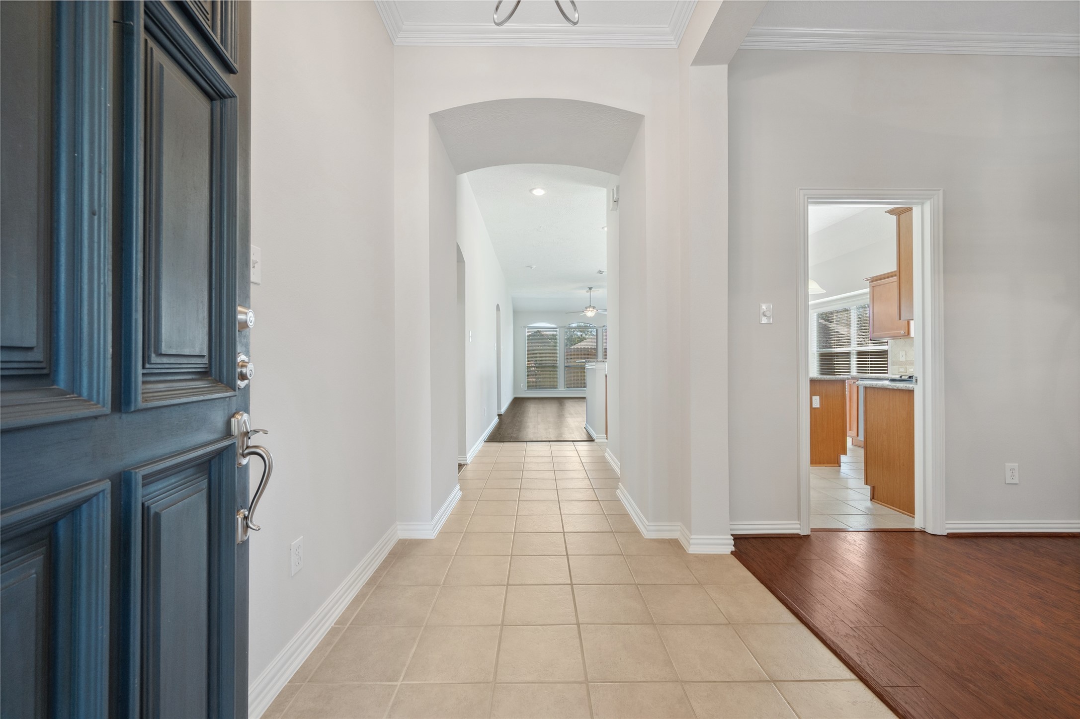 10234 Rosebud Lane Property Photo 5