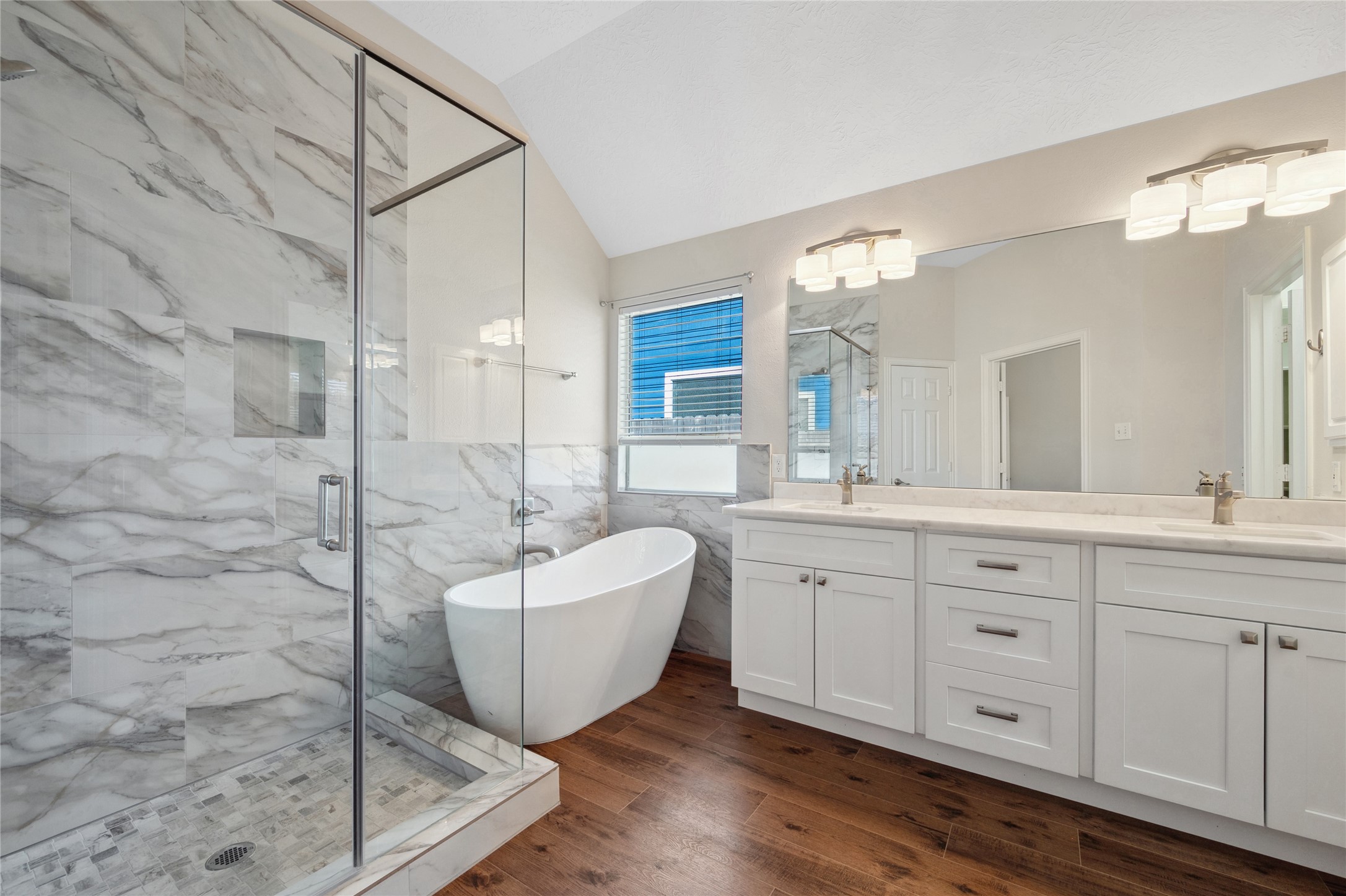 10234 Rosebud Lane Property Photo 16