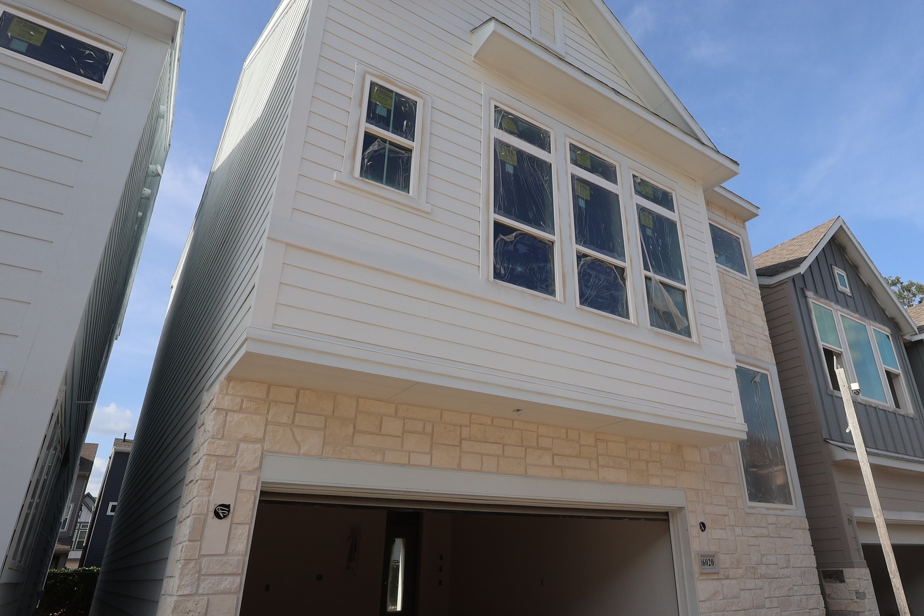 16020 Hayes Park Drive Property Photo 7