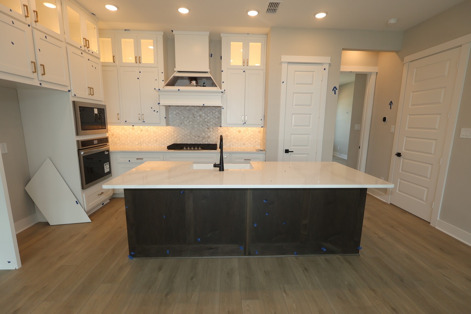 16020 Hayes Park Drive Property Photo 8