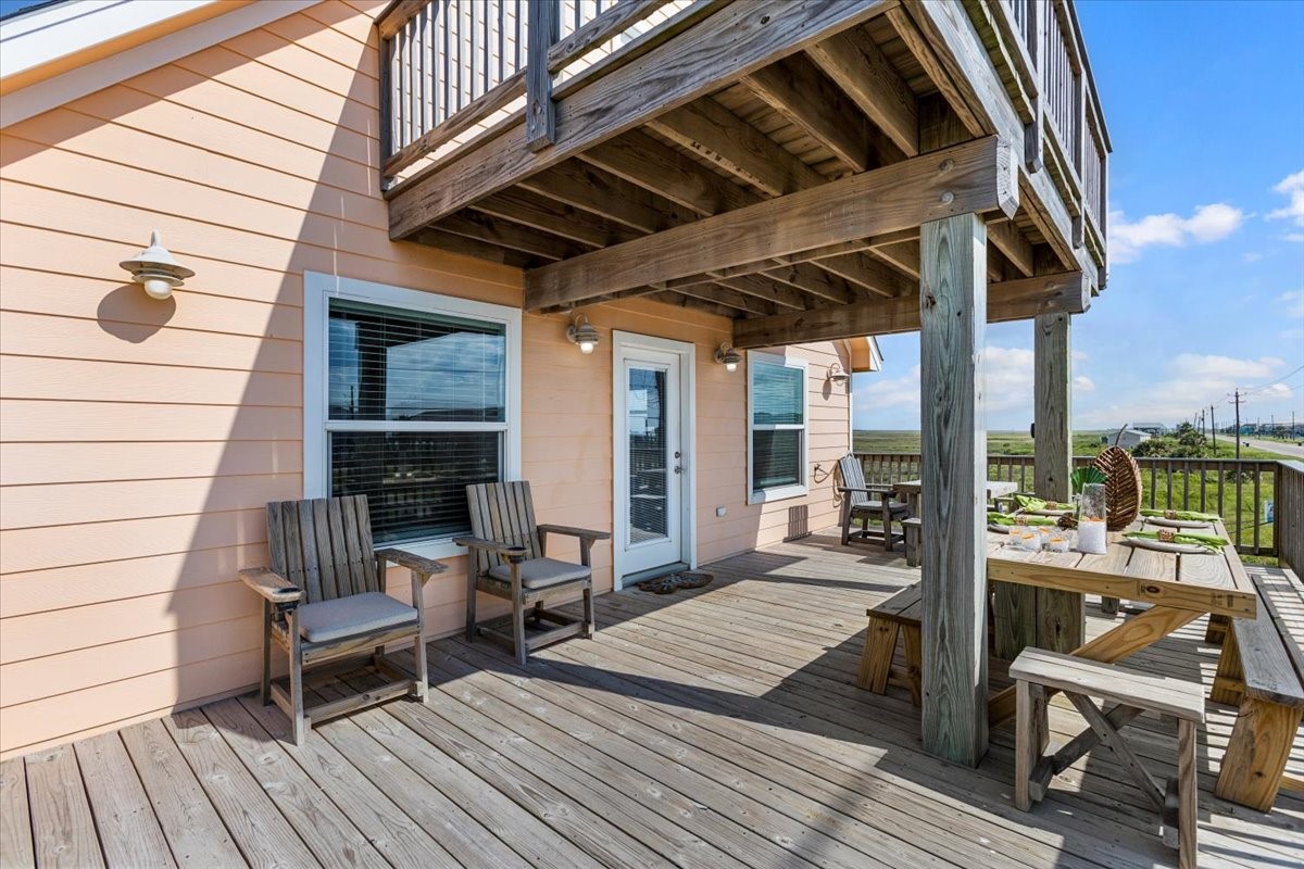 2301 Blue Water Highway Property Photo 4