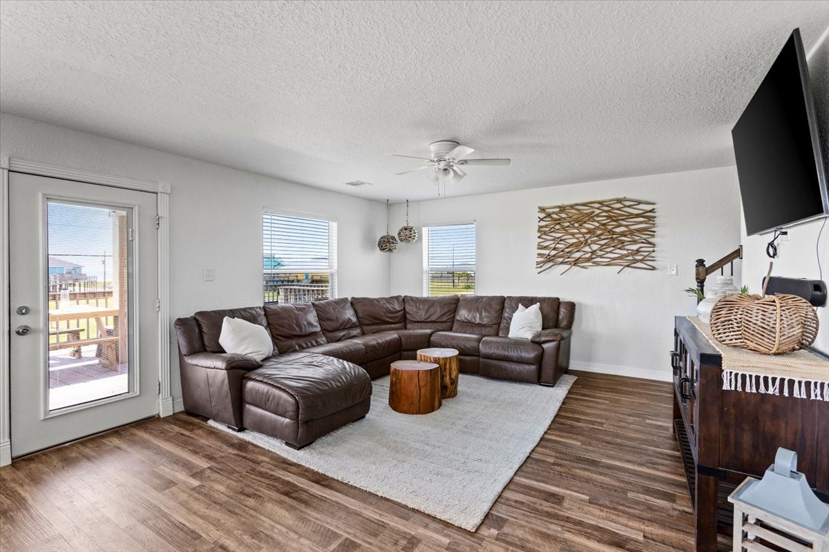 2301 Blue Water Highway Property Photo 24