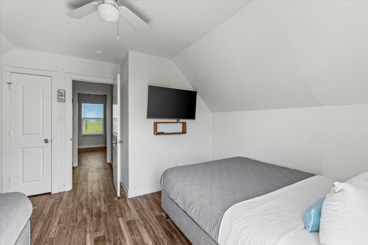 2301 Blue Water Highway Property Photo 44