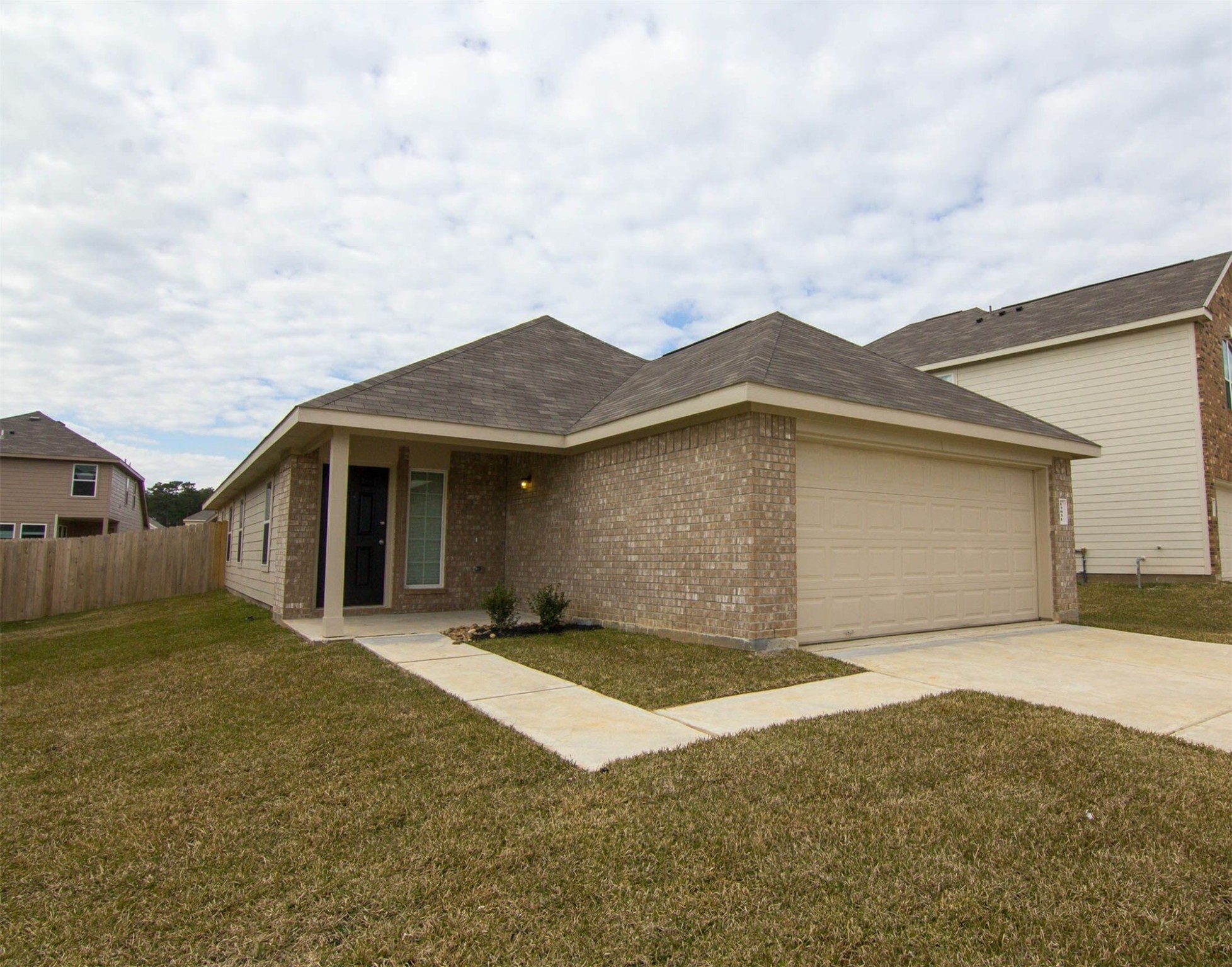 13831 Winding Path Lane Property Photo 1