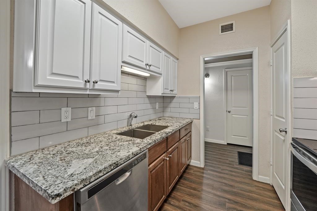 2400 N Braeswood Boulevard 111 Property Photo 5