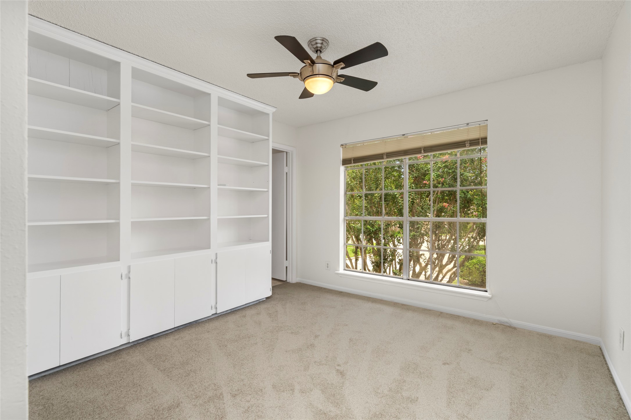 7575 Cambridge Street 1201 Property Photo 10