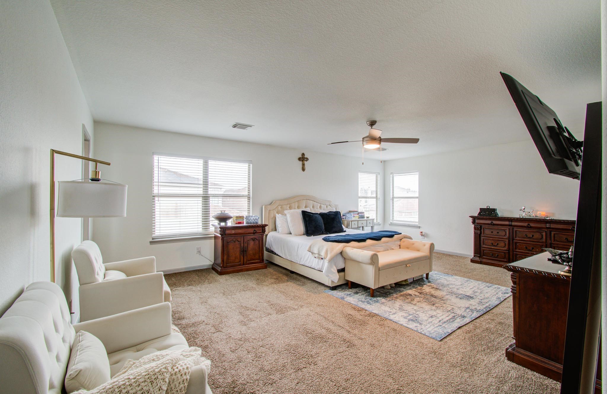 20606 Hillsdale Park Drive Property Photo 15