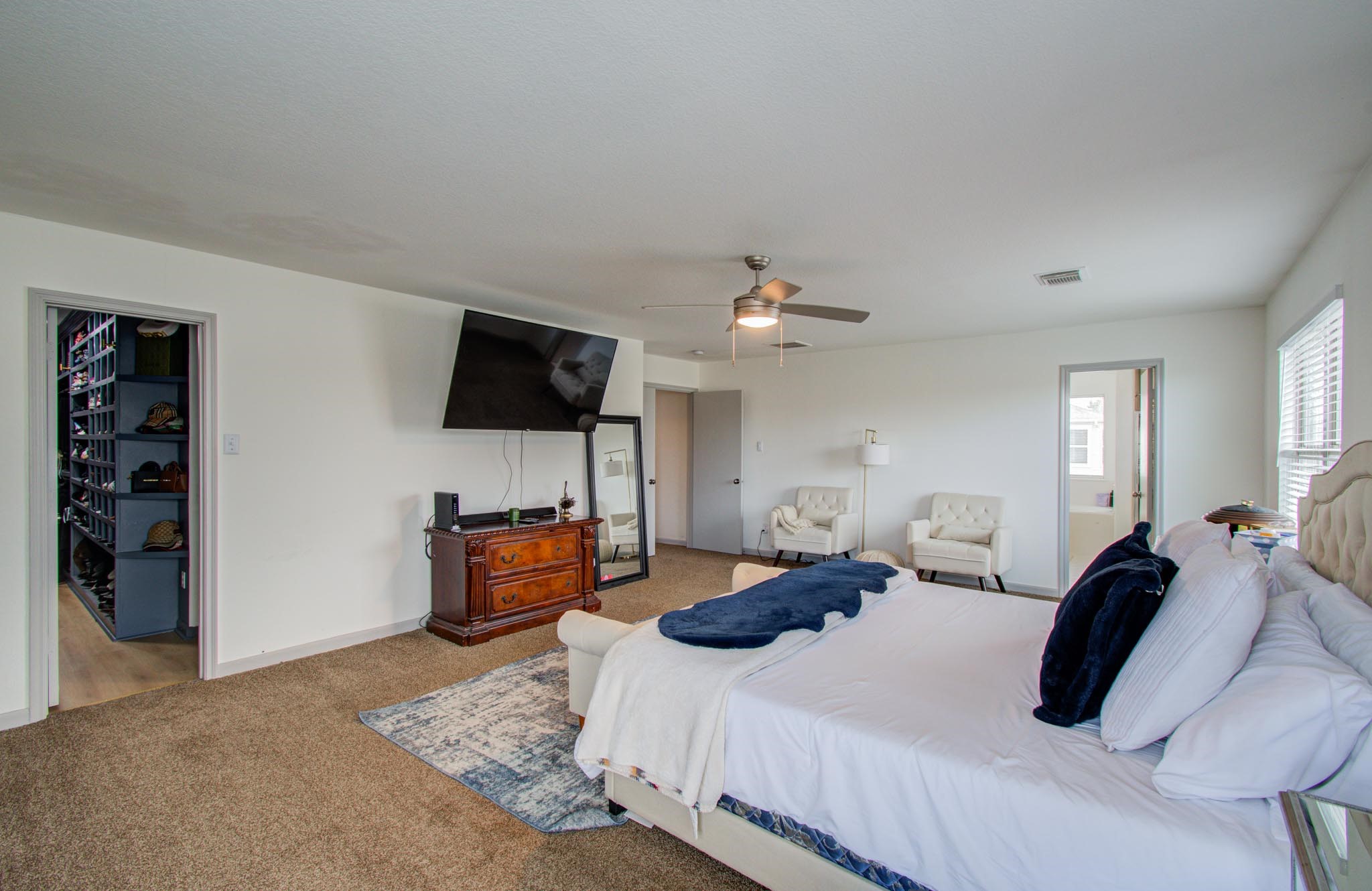 20606 Hillsdale Park Drive Property Photo 16