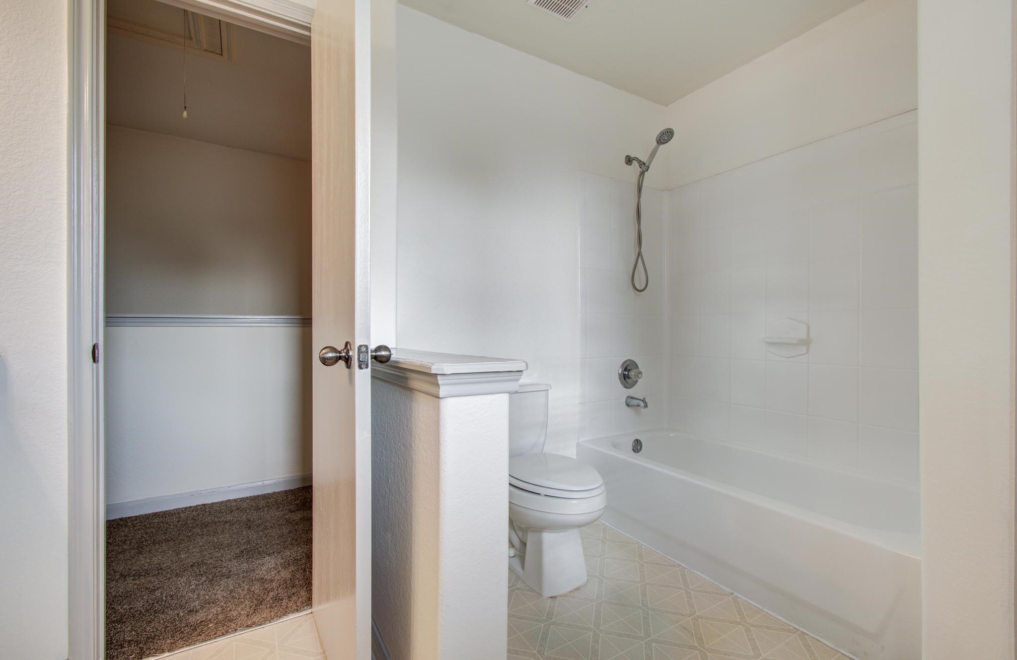 20606 Hillsdale Park Drive Property Photo 20