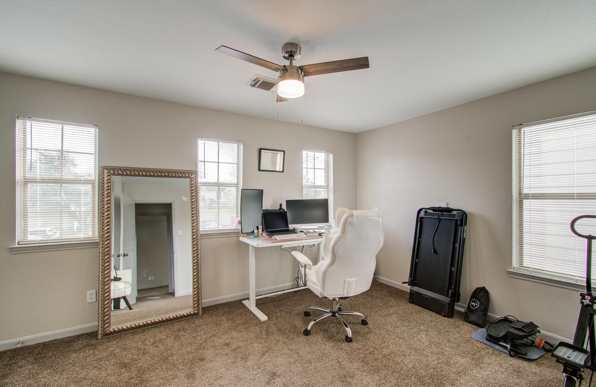20606 Hillsdale Park Drive Property Photo 21