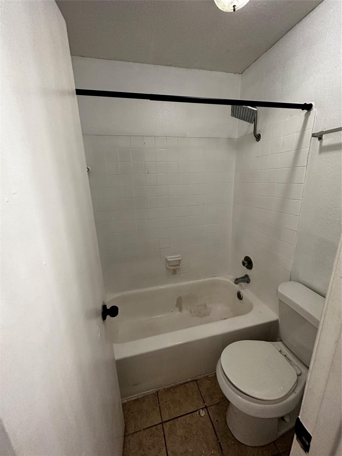 5625 Antoine Drive 1507 Property Photo 9